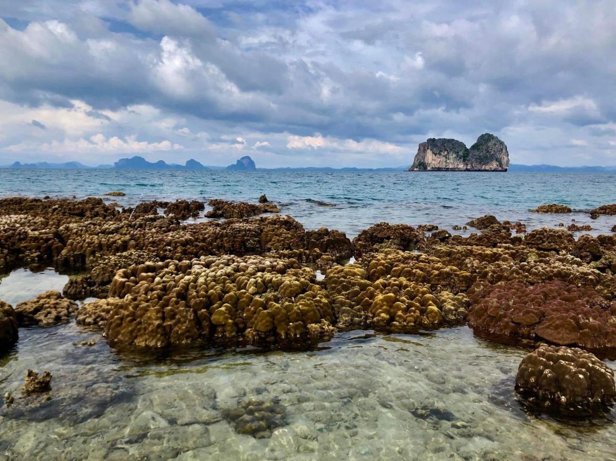 Koh Ngai Sea Open Resort Екстериор снимка
