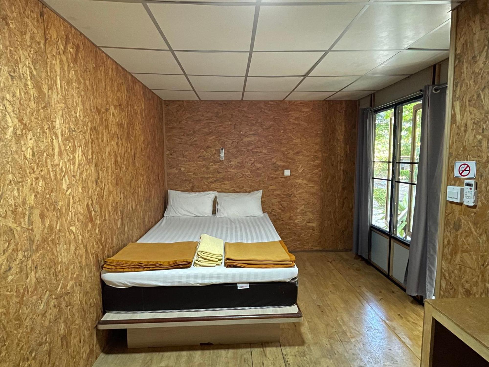 Koh Ngai Sea Open Resort Екстериор снимка